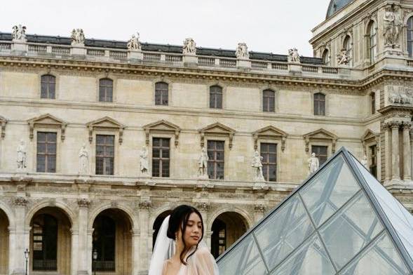 Bridal portrait in paris
