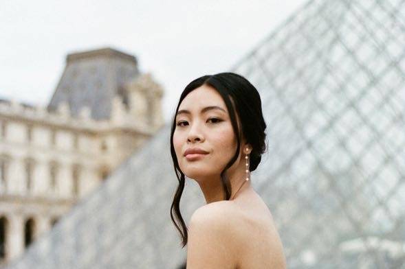 Bridal portrait in paris