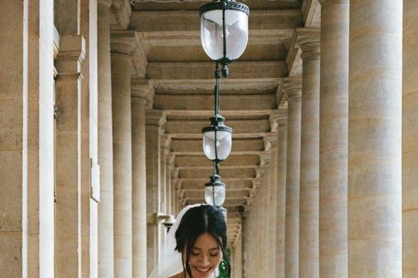 Bridal portrait in paris