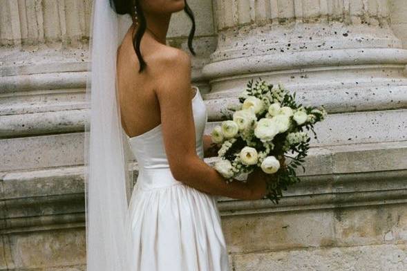 Bridal portrait in paris