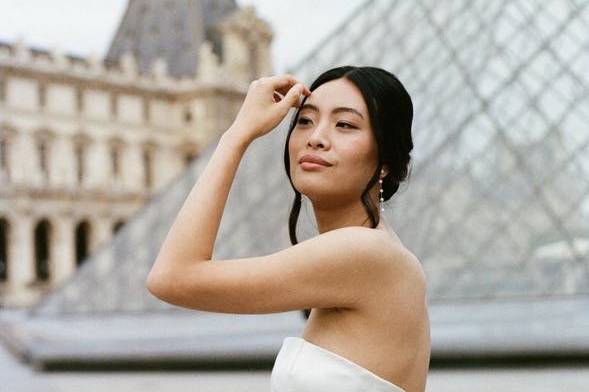 Bridal portrait in paris