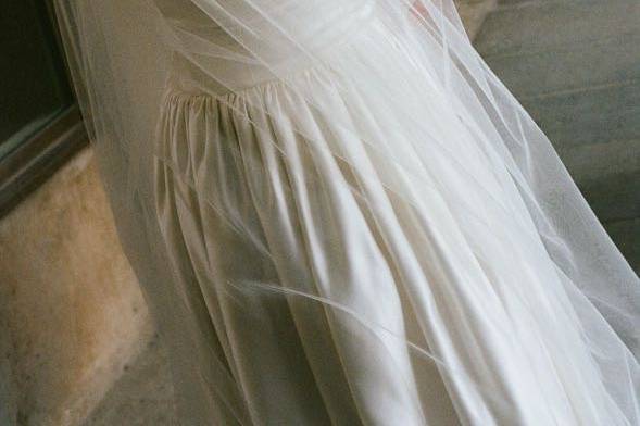 Bridal portrait in paris