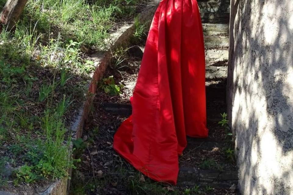 Robe de mariée rouge dos nu