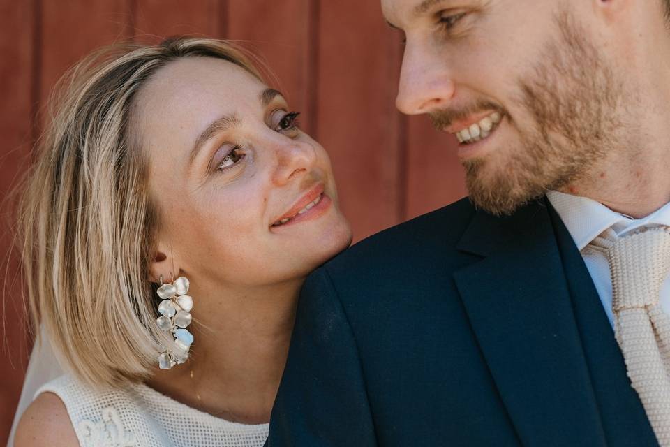 E & A