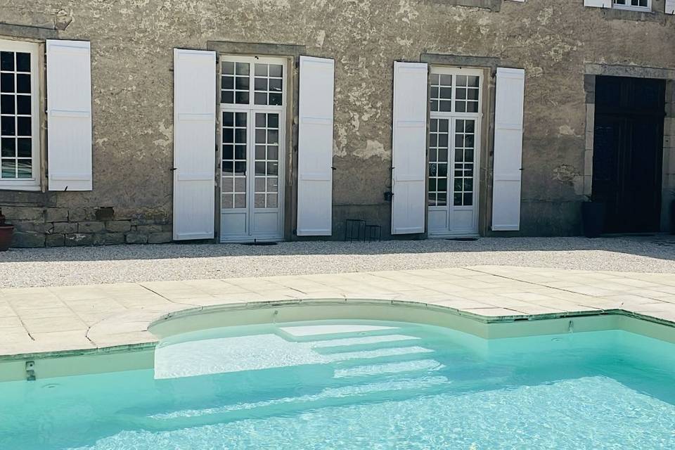 Cour intérieure avec piscine
