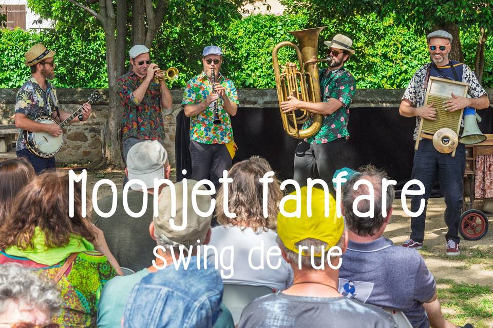 Moonjet fanfare