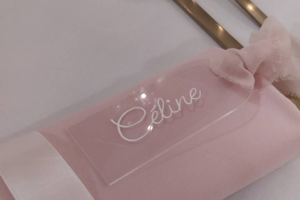 Serviettes et marqueplacet