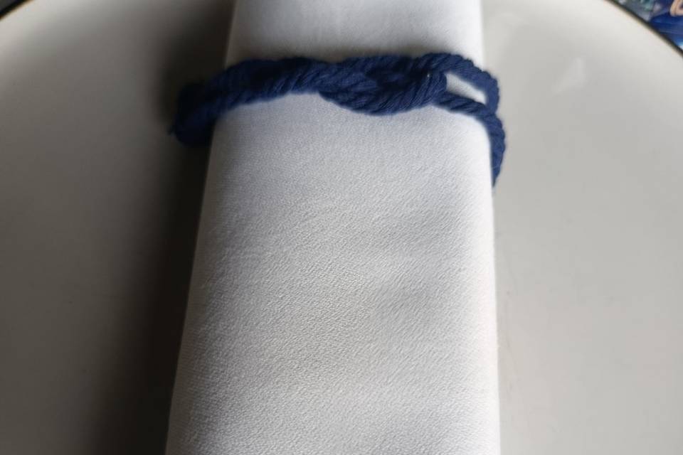 Serviettes et noeux marin