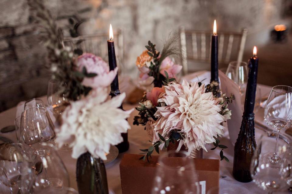 Décoration table fleur-bougies