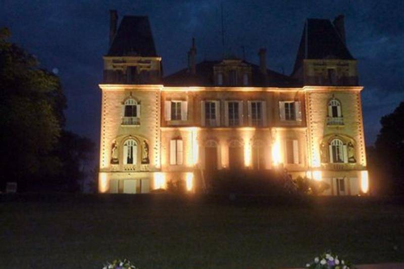 Château de Seyre éclairé