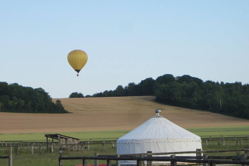 Vue campagne et yourte