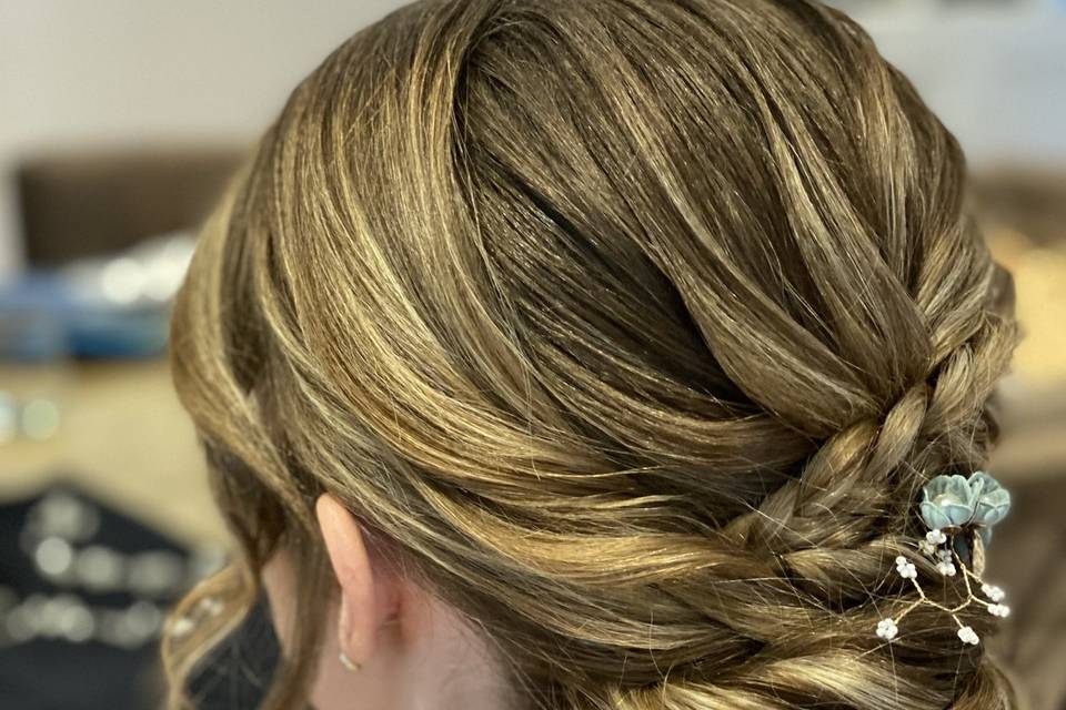 Coiffure demoiselle d'honneur