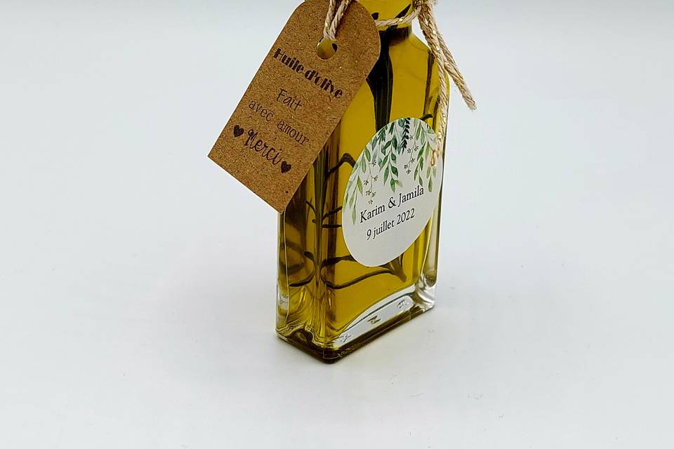 Bouteille d'huile d'olive pers
