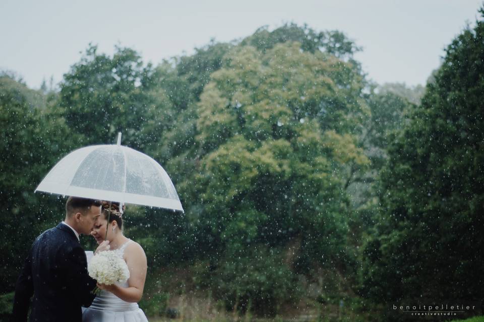 Mariage sous la pluie