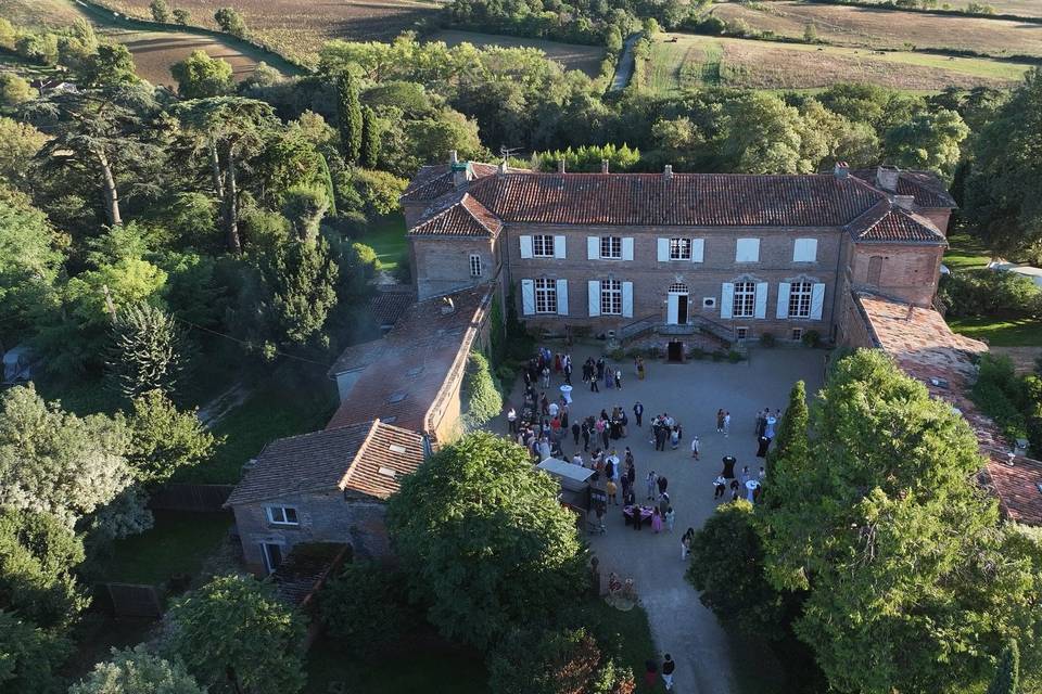 Château des Varennes drone