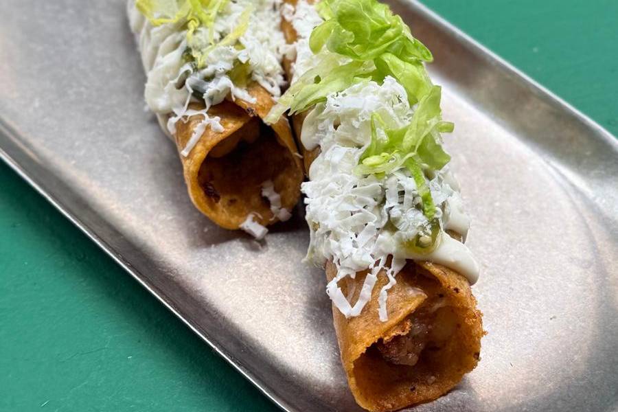 Pièces cocktail flautas