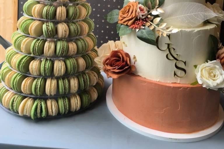 Wedding cake et macarons