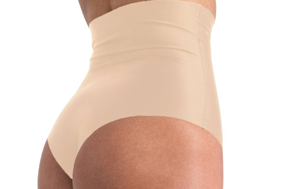 String gainant taille haute