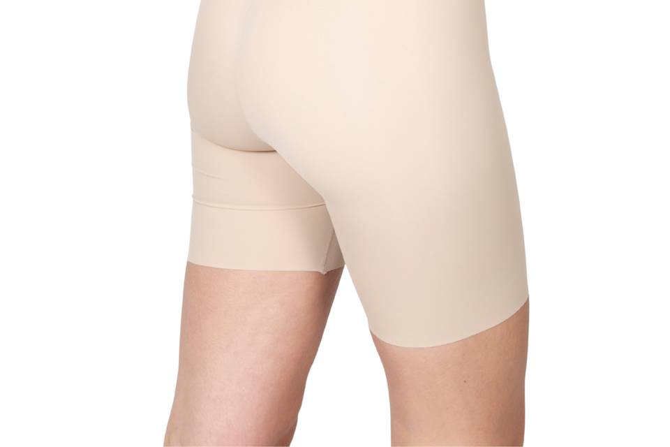Short gainant taille haute