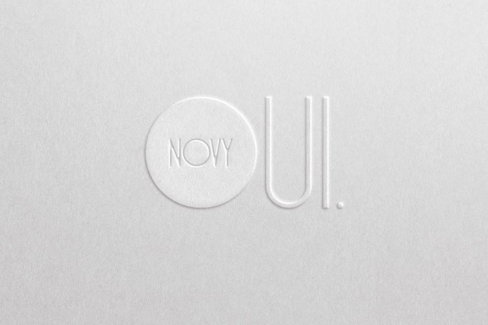 Oui Novy logo