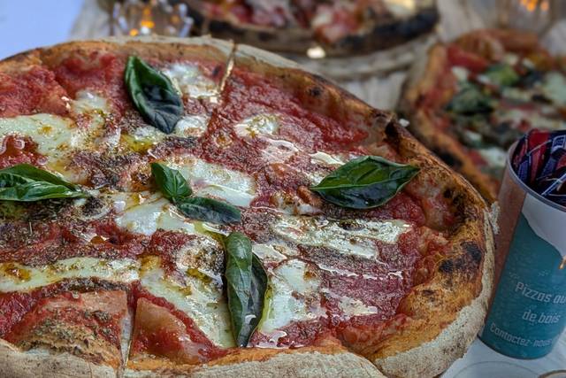 Buffet de pizzas à volonté