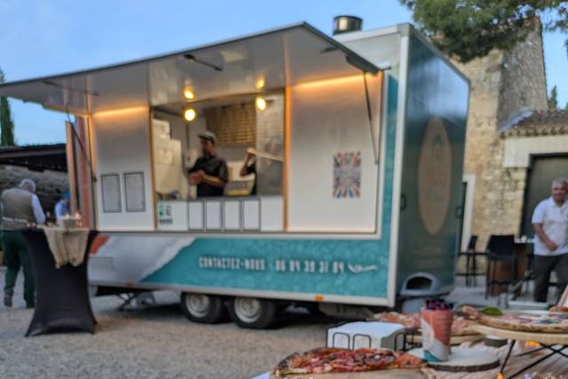 Buffet de pizzas à volonté