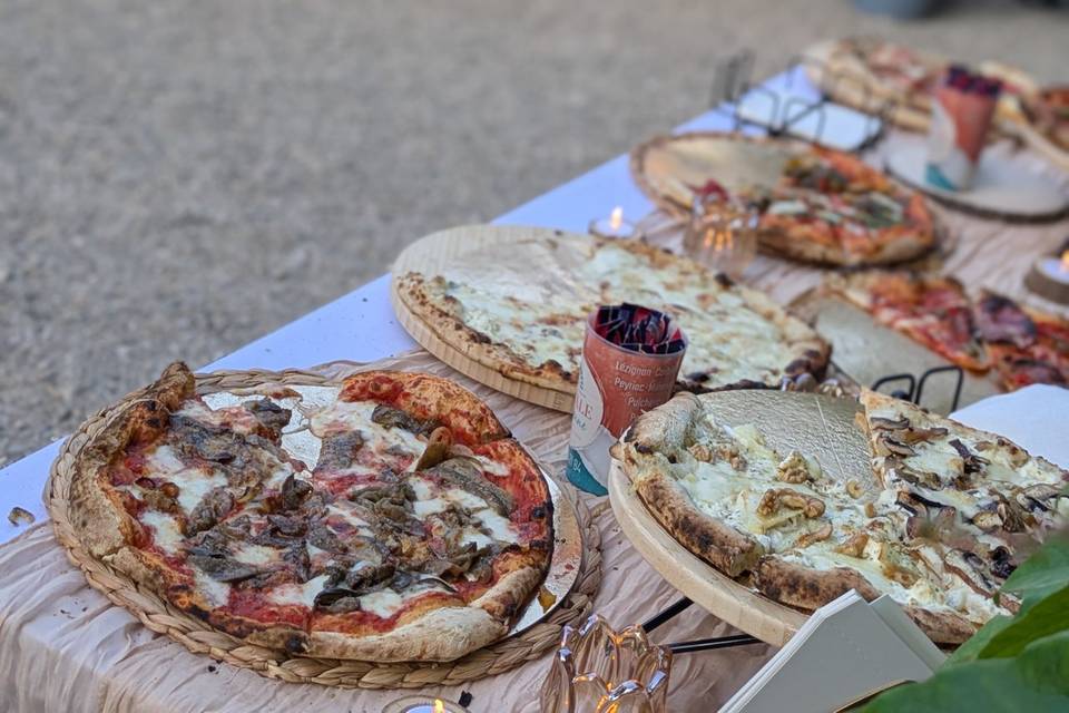 Buffet de pizzas à volonté