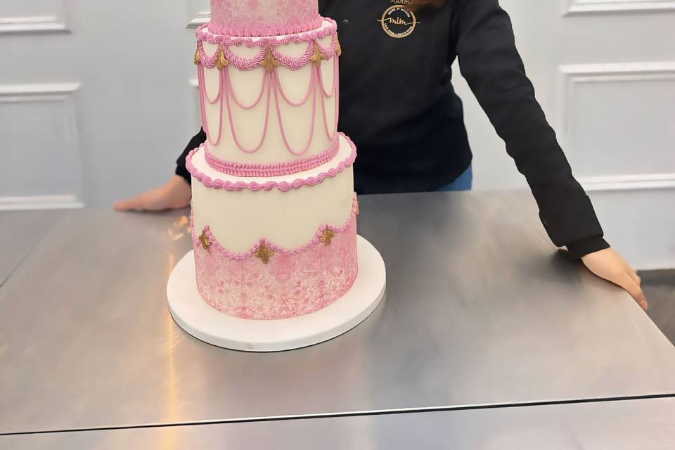 Vintage wedding cake