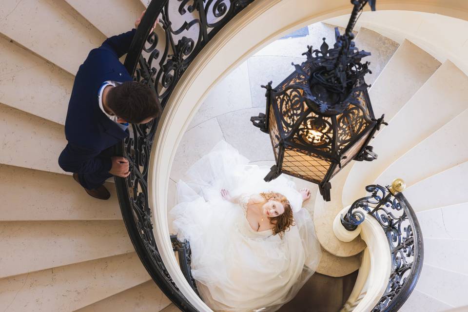 Les Mariés Grand Escalier