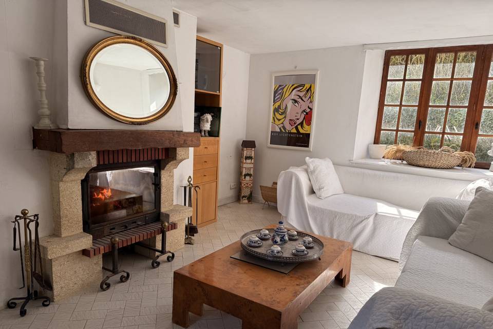 Petit salon