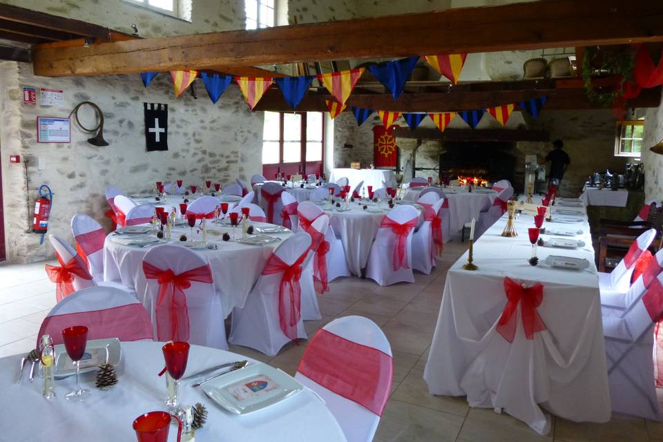 Salle des fêtes tables