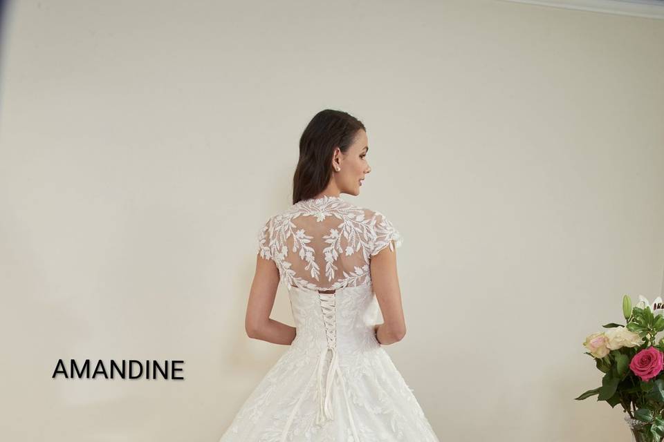 AMANDINE