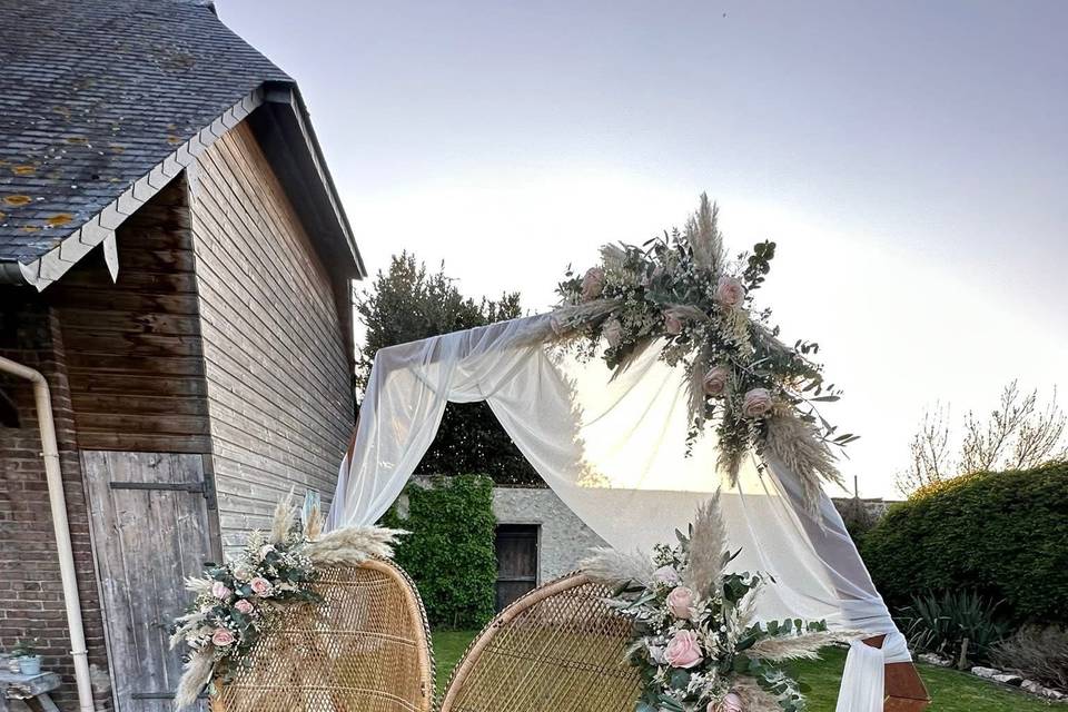 Arche et fauteuils Emmanuel