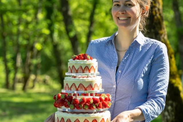 Wedding cake fraisier