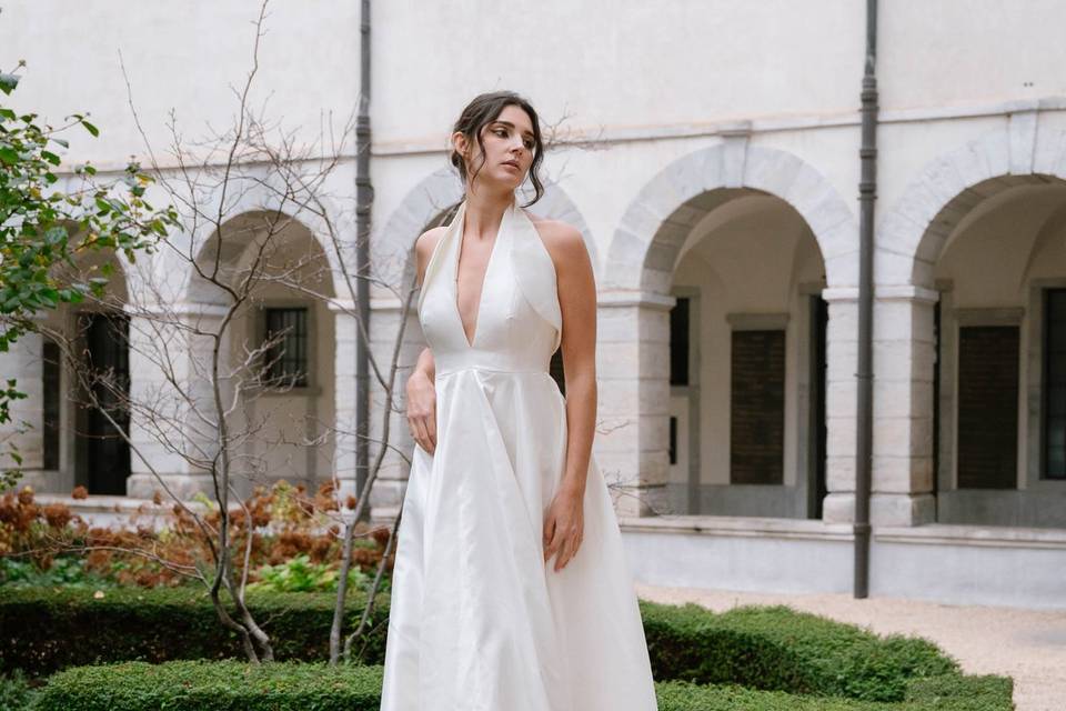 Robe de mariée satin moderne
