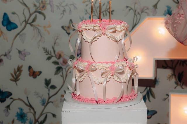 Gâteau pièce montée pour femme