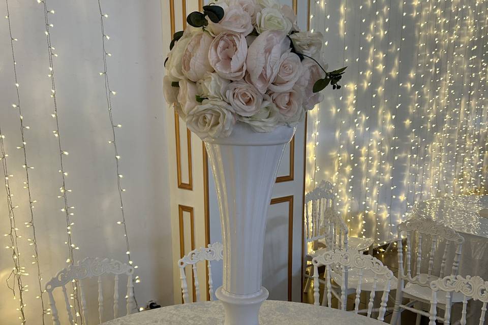 Location vase balustre blanc