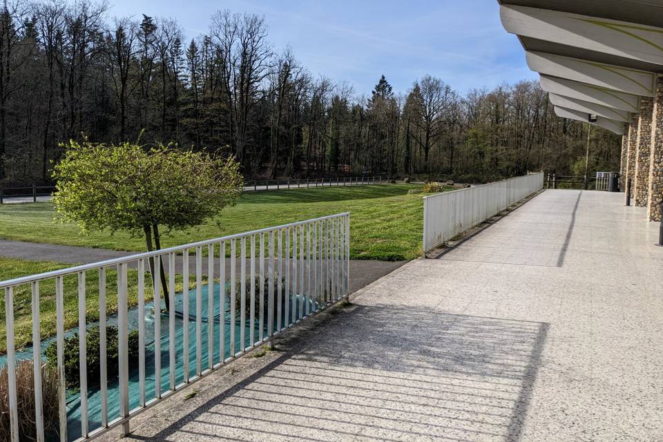 Terrasse grande salle