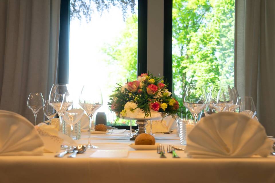 Table Blanc et épuré