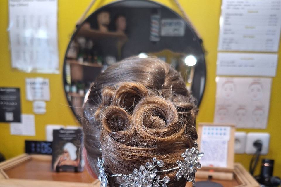 Chignon haut chic