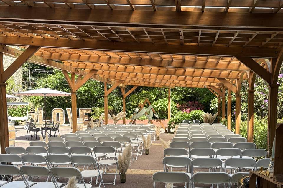 Rendez-vous sous la pergola
