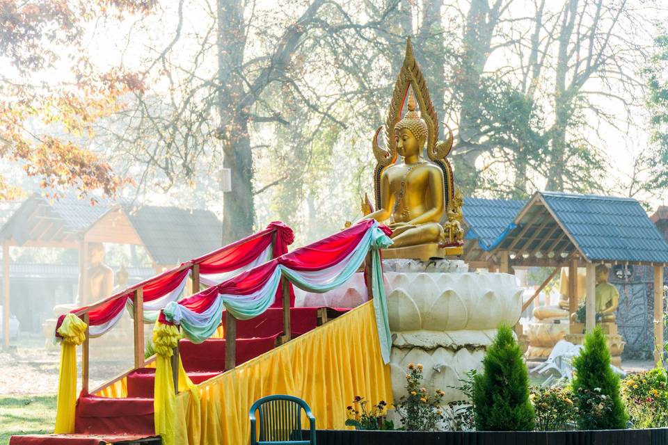 Wat Thammapathip - Moissy Cram