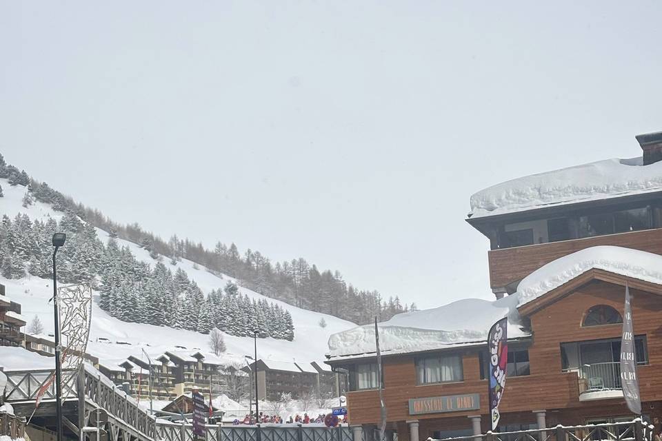 Allos