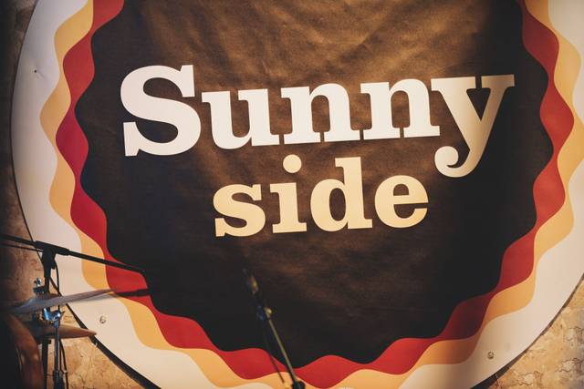 Sunny Side scène