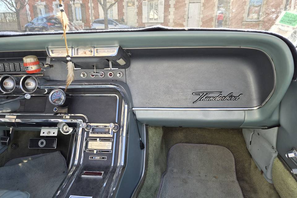 Thunderbird 1966
