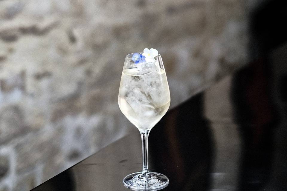 Verre de Sureau Spritz