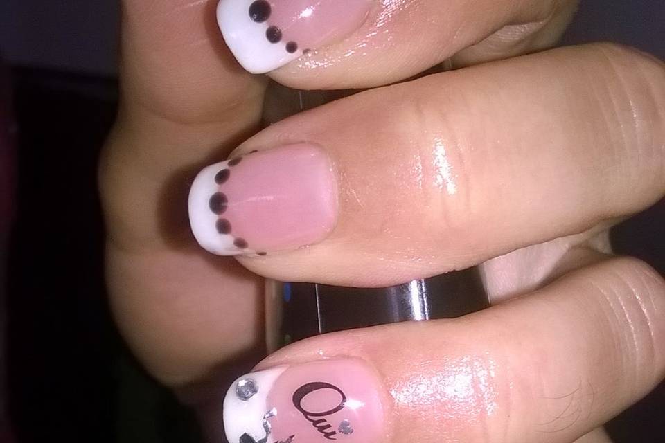 Ongles semi-permanent