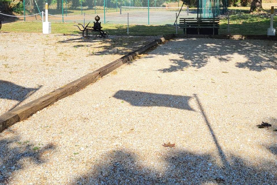 Boulodrome et Tennis