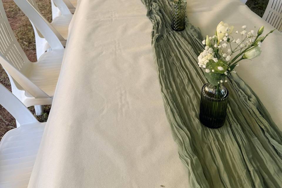 Chemin de table fleuri