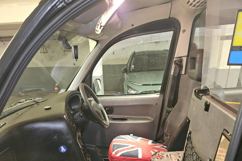 Conduite a droite boîte automa